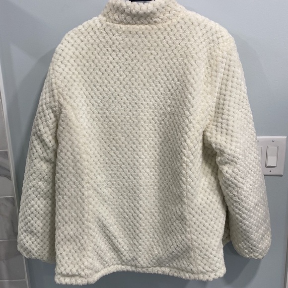 Large reversible jacket super fuzzy - Picture 7 of 8